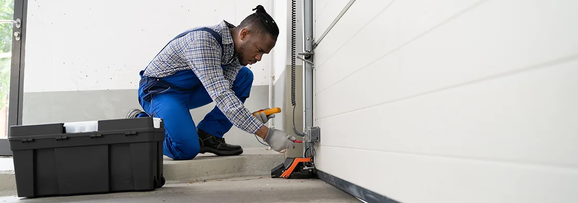 Repair Garage Door Not Closing But Light Flashing in Orlando, FL